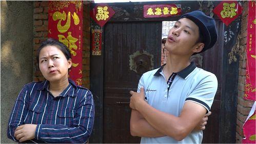 老公啃瓜给媳妇吃视频大全,老公啃瓜喂媳妇，温馨视频大盘点