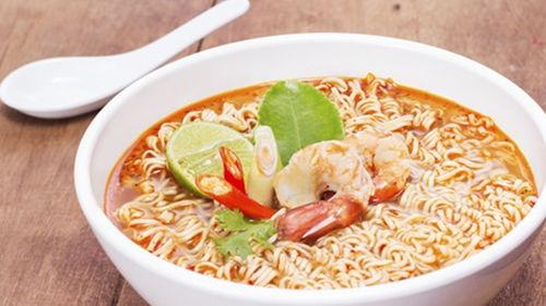 小瓜视频吃泡面,泡面美食大比拼，谁才是泡面达人？