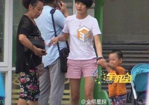 小孩视频 吃瓜图片,小宝贝吃瓜萌态十足