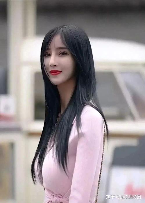 文安吃瓜视频女主是谁,她是谁？