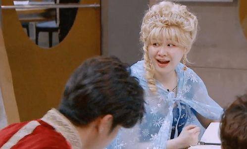 满背女孩吃瓜视频全集在线观看,揭秘网络红人幕后生活