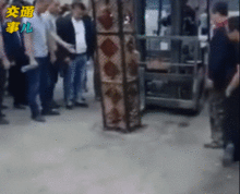 动图图片吃瓜群众视频,吃瓜群众围观吃瓜瞬间