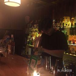 酒馆老板娘吃瓜视频大全,揭秘娱乐圈幕后故事