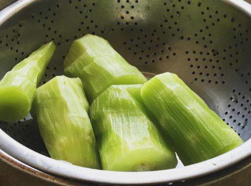 小蜜瓜怎么做菜吃视频