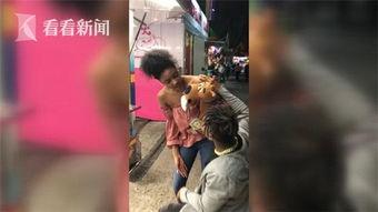 女朋友下跪吃瓜视频,一场网络争议背后的情感纠葛